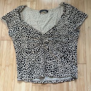 Brandy Mellville Crop top